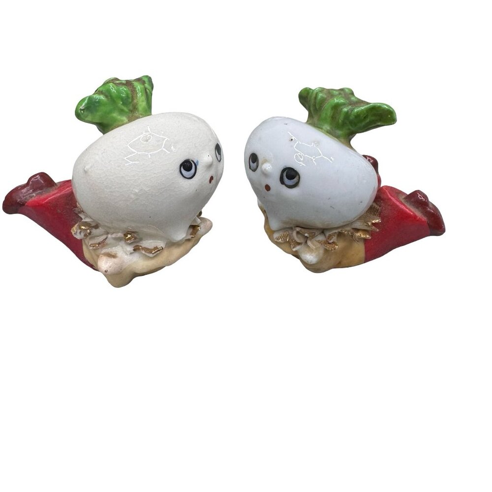 Pair Mid Century Salt Pepper Shakers Japan Anthropomorphic Onion Radish Turnip